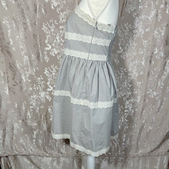 Kimchi Blue Urban Outfitters Grey and White Grid Print Strapless Dress Size M - Picture 3 of 6